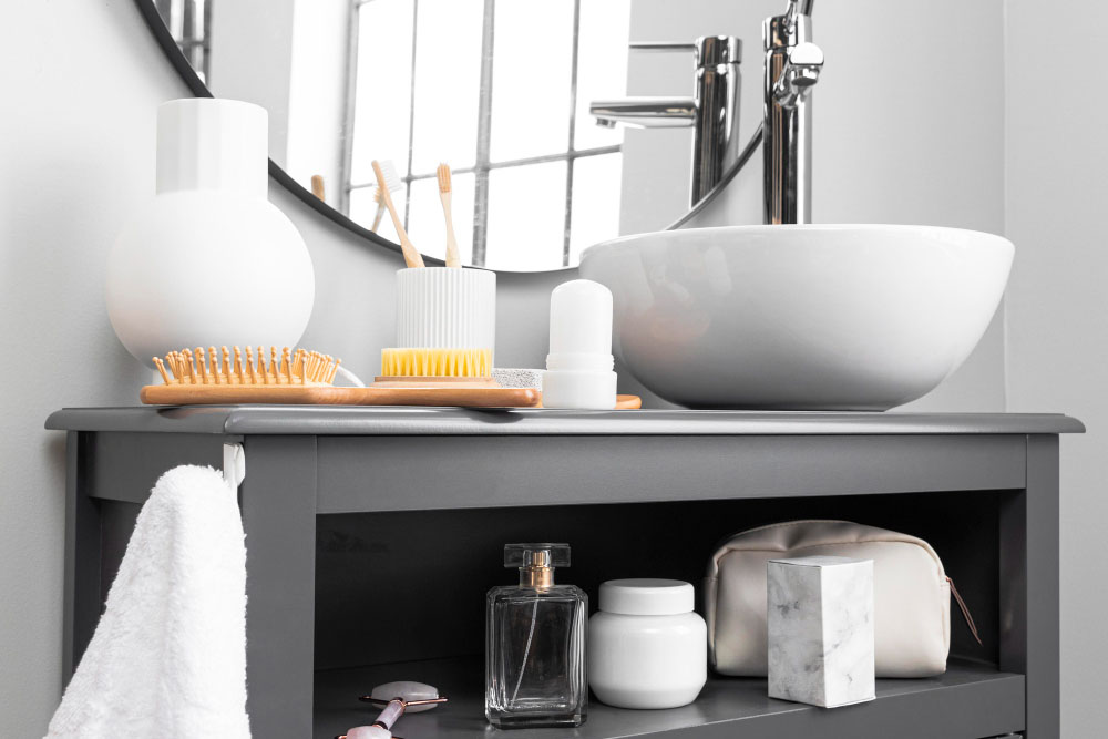 Innovative Storage Solutions for Tiny Apartment Bathrooms
